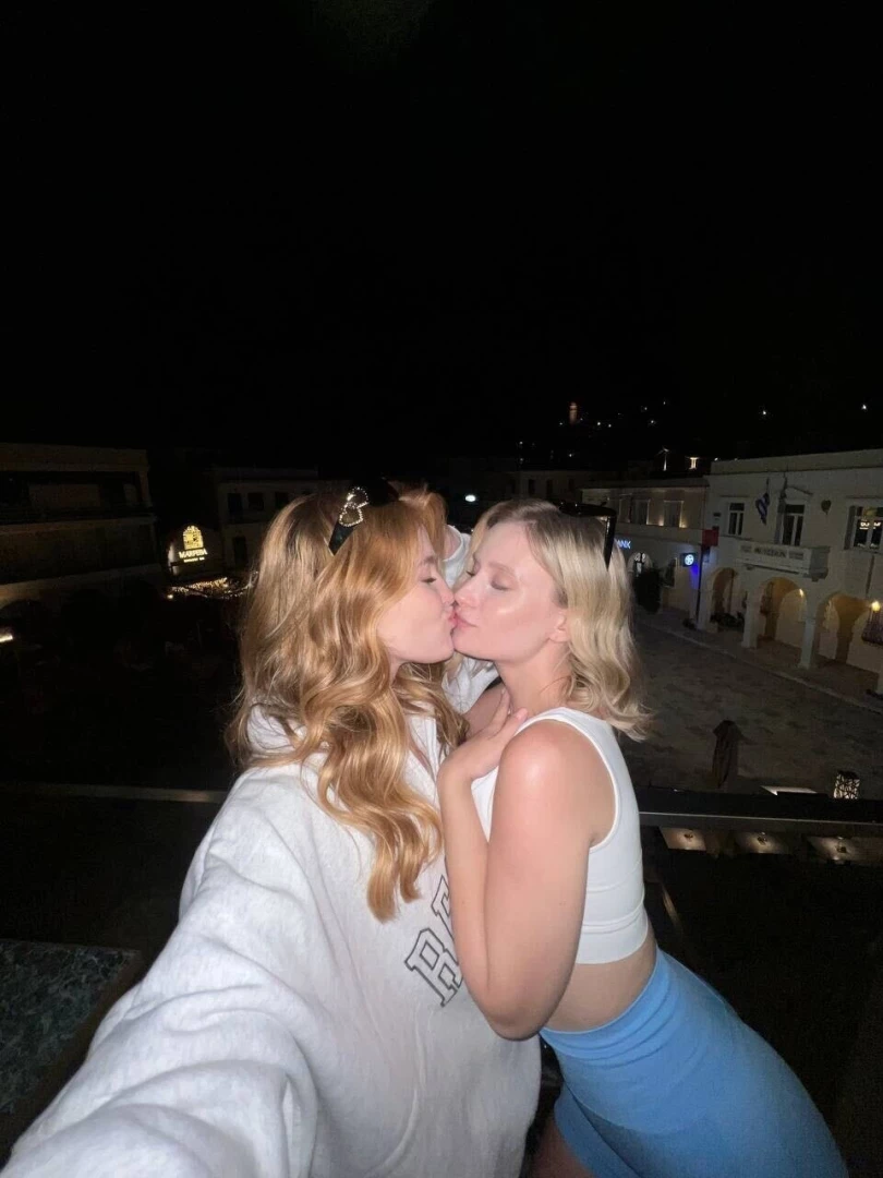 My beautiful friend lilly_blossom_love created a page on of i m sure part 2 