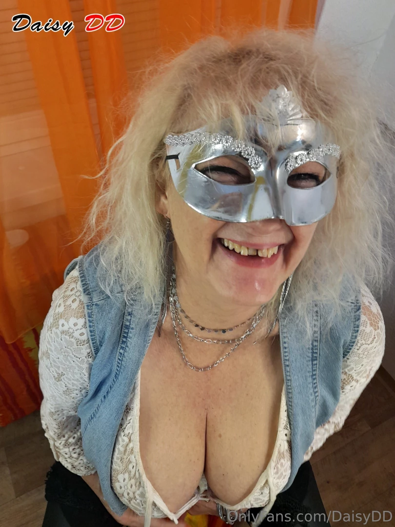 A satisfied lady have a nice week guys part 2 