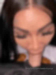 Throat fuck me daddy wrap ur hands around my throat while you shove ur part 3