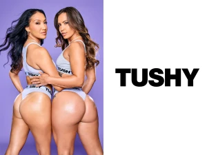Vickichase amp kelsimonroe are competing lingerie models who will do