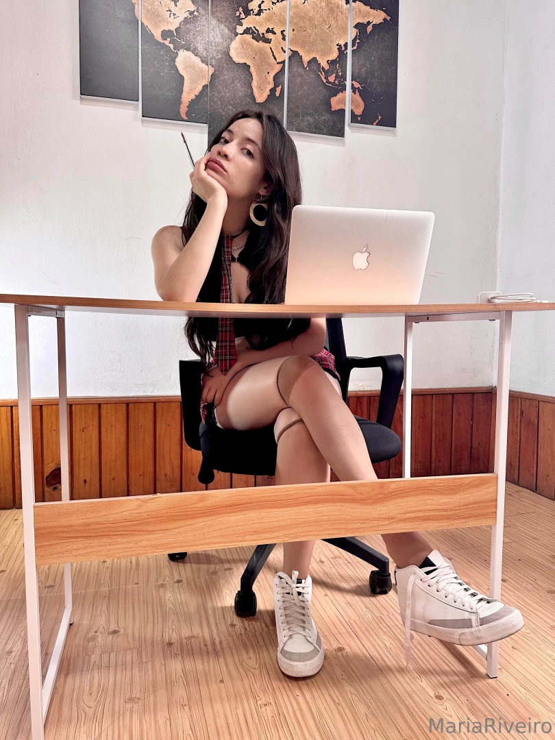 Hola mis ni os lindos los quiero mucho ya estoy de vuelta perd n que 