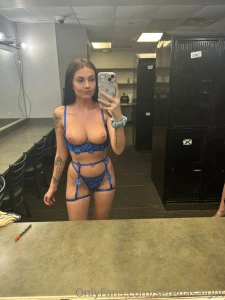 Available now for video calls and snap sessions let me help you cum part 1