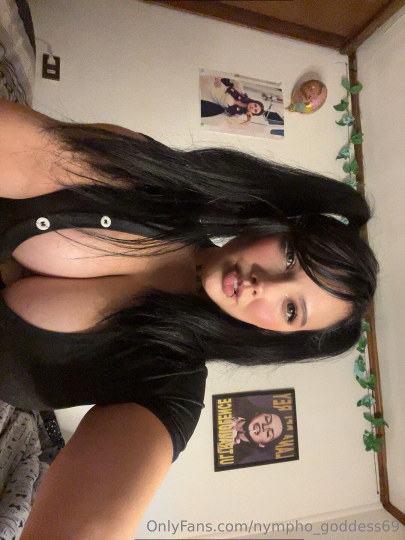 Hola mis viscochitos calientes 