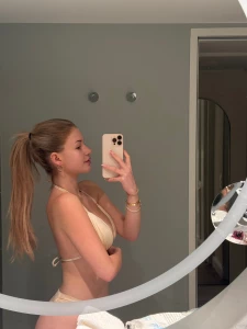 Was sagen wir zu diesem bikini part 2