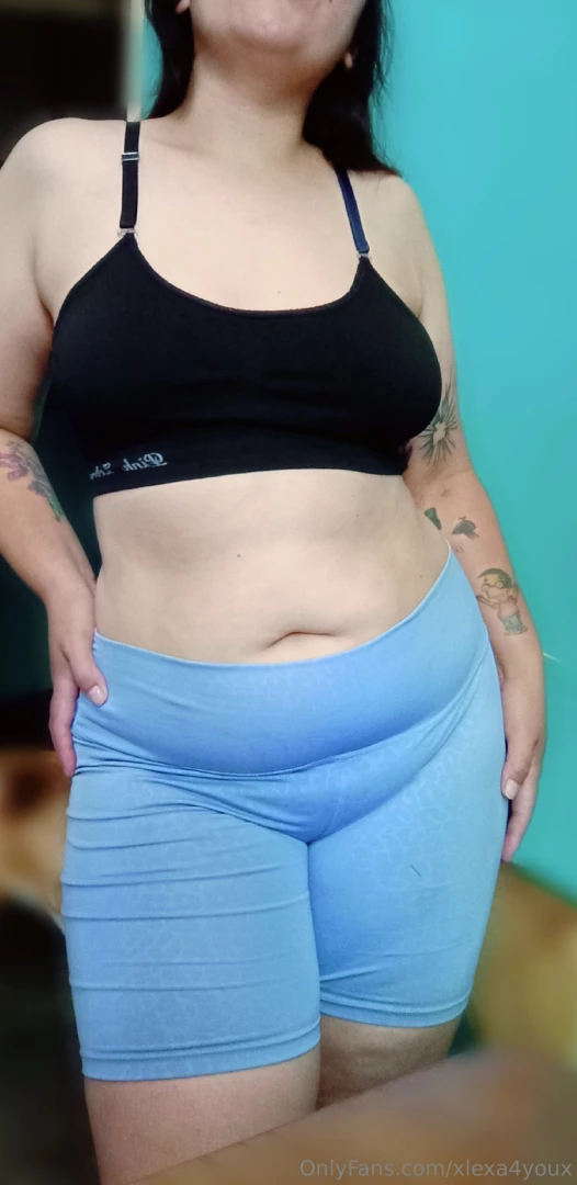 Today was very hot in argentina this is my outfits today very sweaty 