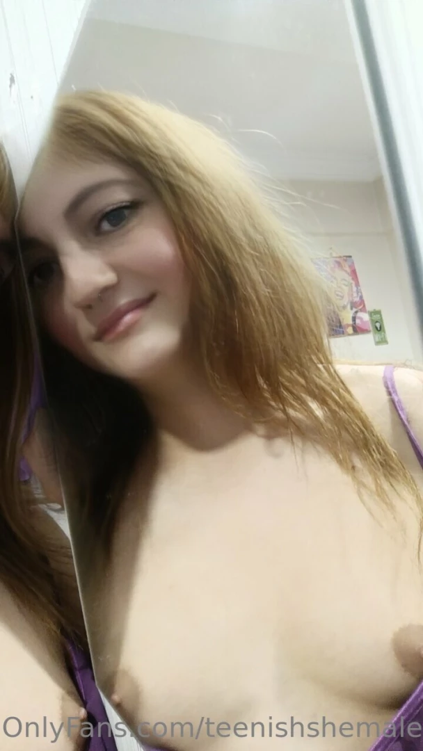 Do you like big and saggy breasts or small and upright b y k ve sark k 