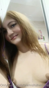 Do you like big and saggy breasts or small and upright b y k ve sark k