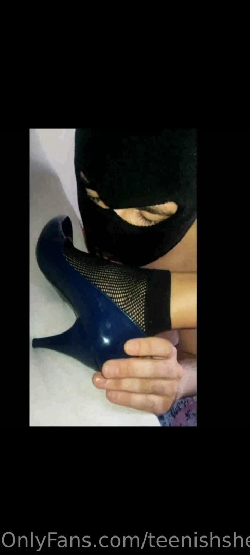 Special post for foot fetishists amp slaves it was my first experience part 1 