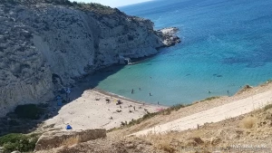 Do you think i should shoot a jerkoff video here in this cleopatra