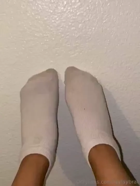 What do you think about my sweaty white socks i m thinking of adding part 1 