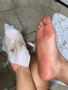 Clip of goddess laylay s dirty feet after a day at the beach