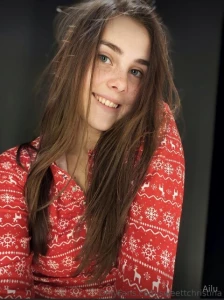 Fire girl sweettchristina fire girl slutty babe sweettchristina loves part 153