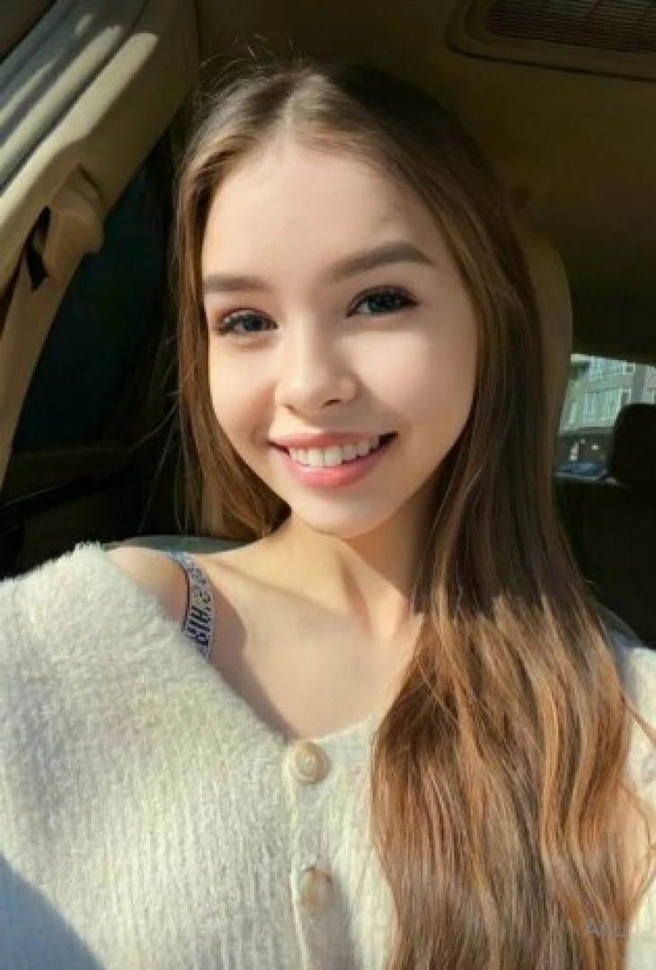 Lolalouren i am a very hot and athletic girl with a wet pussy part 61 