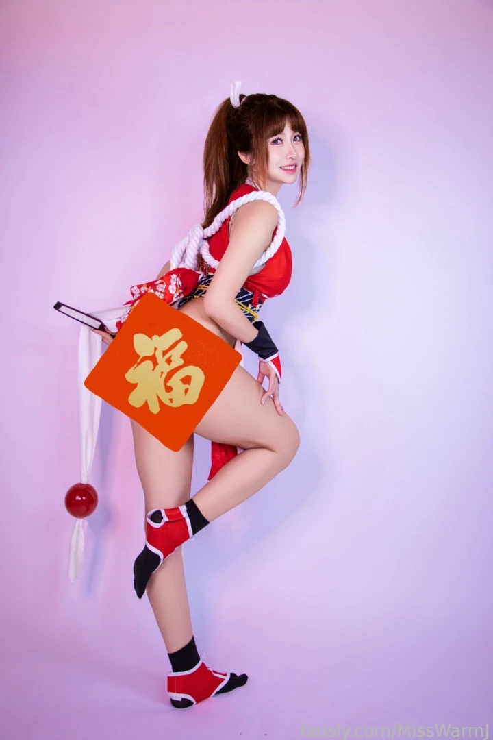 My mai shiranui cosplay has no panty bare ass pic hehe i did many lewd 