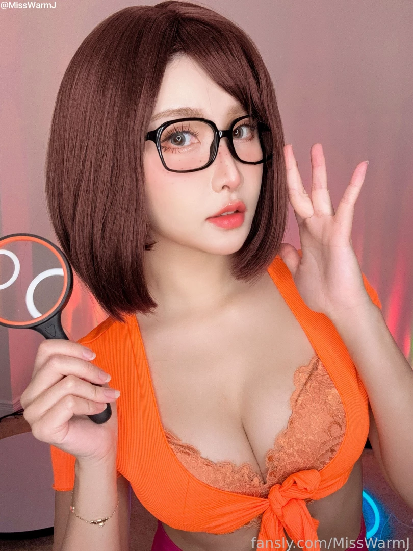 Do you think my outfit is right for mystery solving more with my 