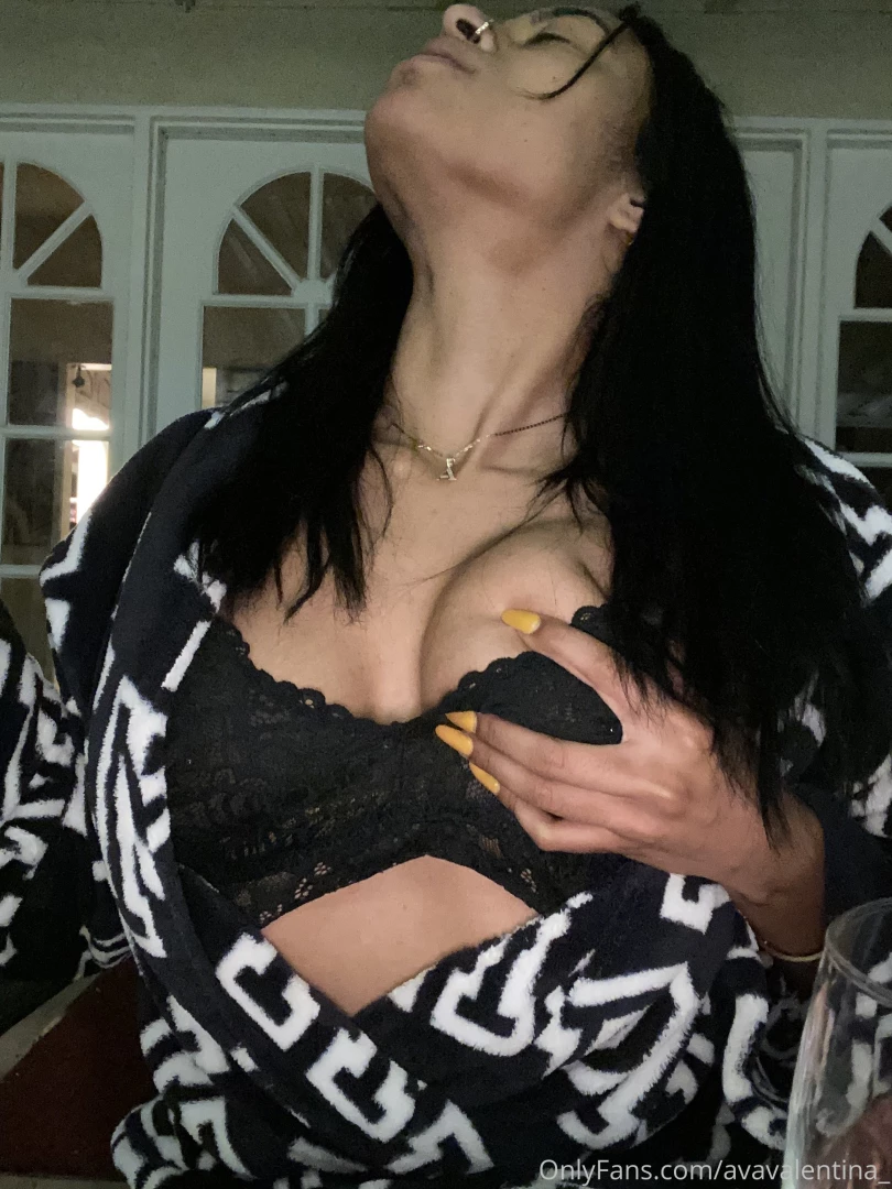 Come suck on my neck 