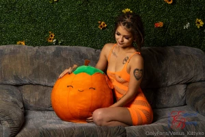 I know y all wish you were this pumpkin should i do a live today bg part 3