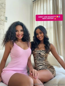 She s so sexy i couldn t help it sucking her tits while she rubbed my
