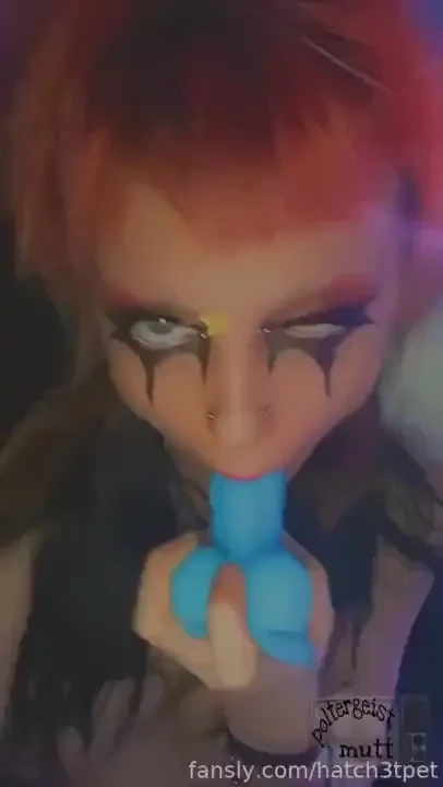 Stimming my throat until my daddy gets home made myself gag a lot but 