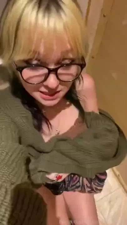 Lol i forgot i took a video of me peeing while out at the bars with 