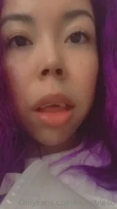 Would you like to see more content like this or feet or what would you