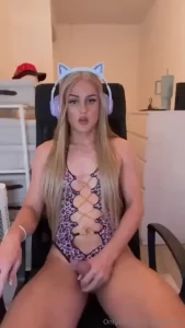 My cum tastes sooo good