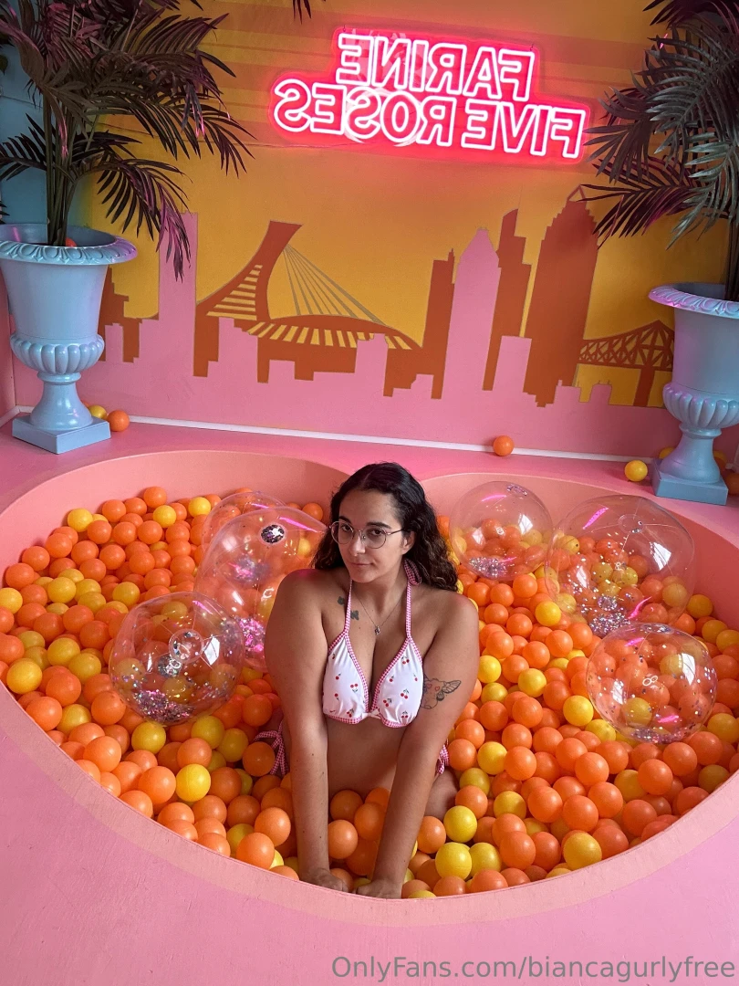 Guess my favourite colour and i ll send you a surprise tip 5 