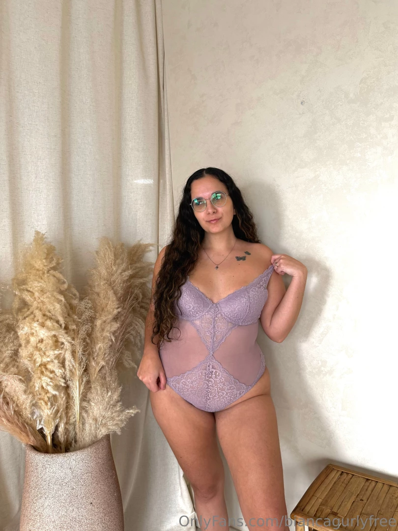 You could see me totally undress on biancagurlyvip biancagurlyvip 