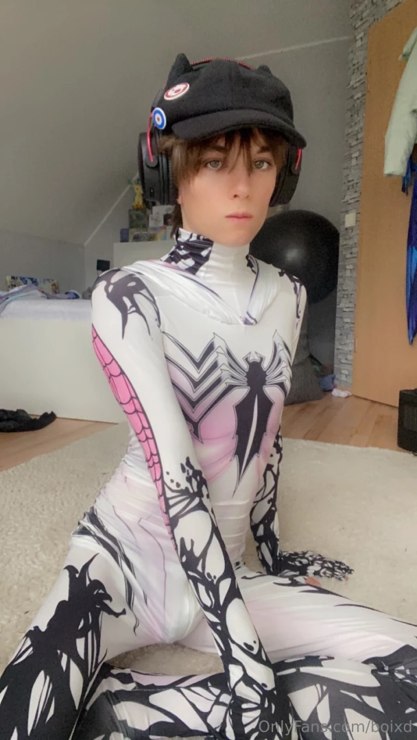 Bodysuit spiderboi pics part 2 