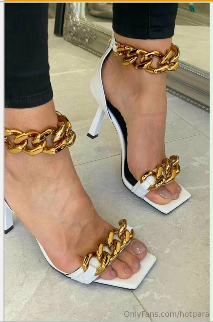 Hello guys i am already choose my christmas gift i think my feet will 