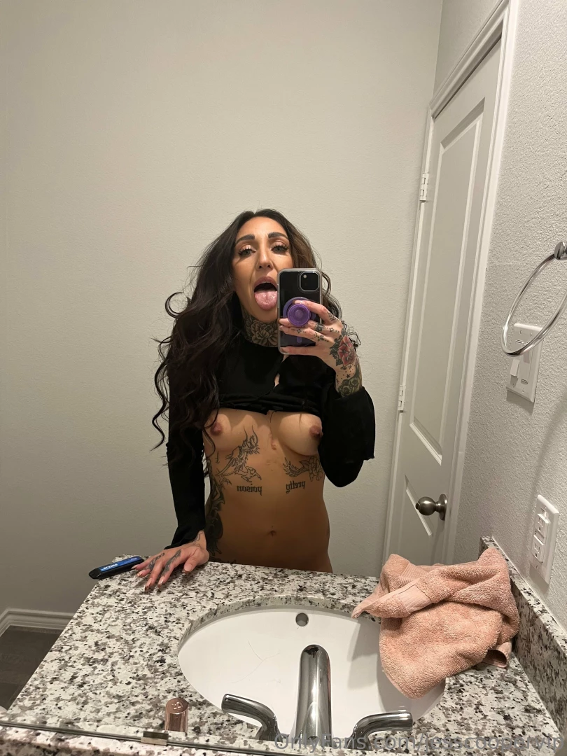 Come join me in the bathroom part 1 