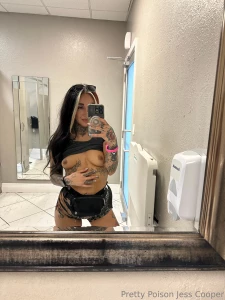 Did your girl send you a selfie like this today or can i