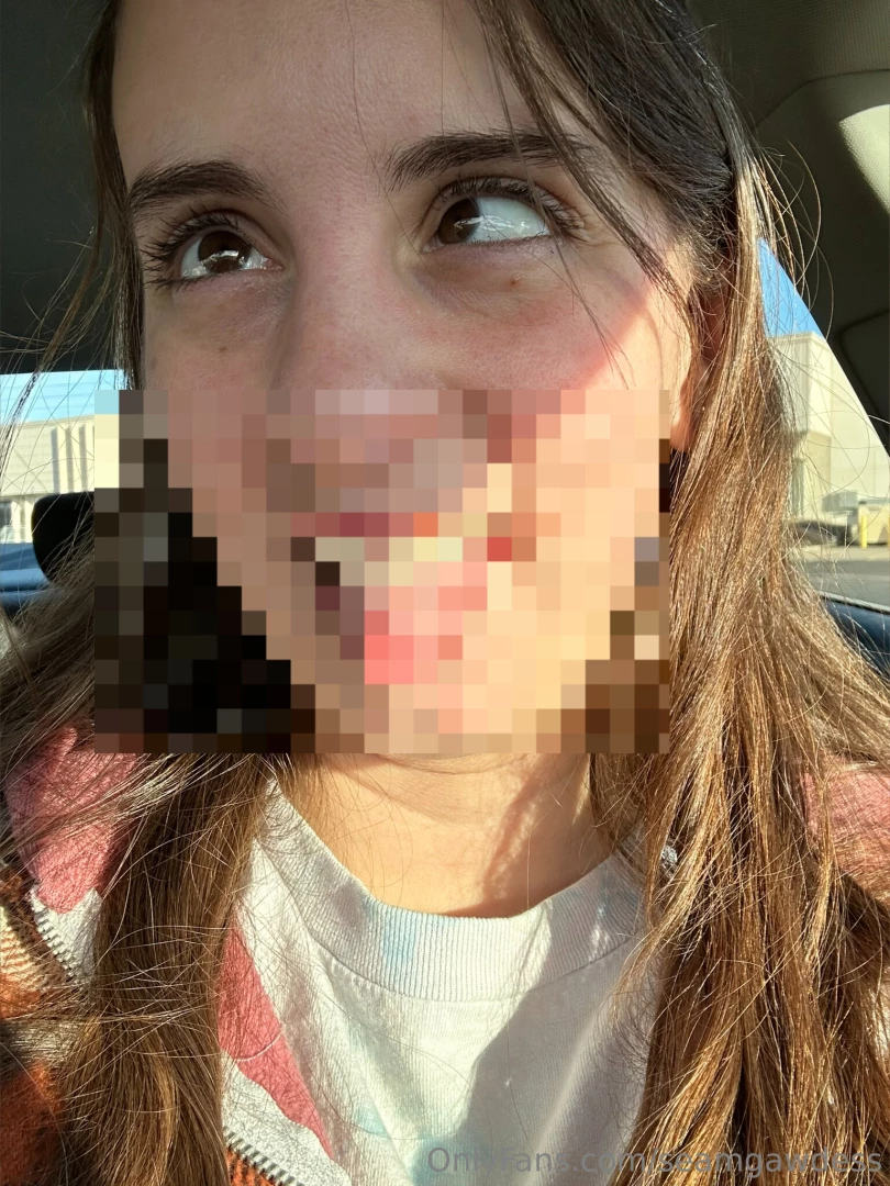 I really need somethinggggg in my mouth and painted all over my face 