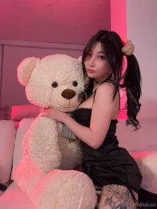 Love my big teddy what kind of gifts do you like getting for
