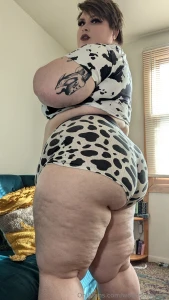 Chubby cow cutie photoset 2 3 part 10
