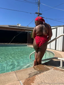 I love the pool part 2
