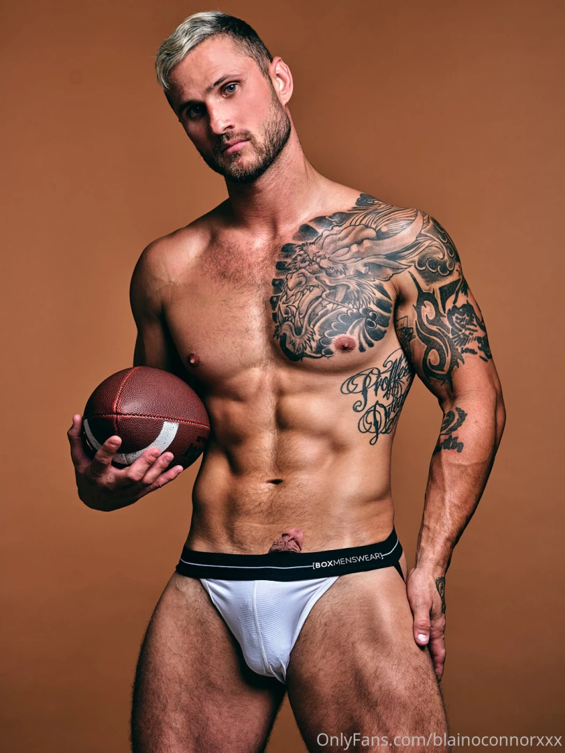 Recently photoshoot with treysphotostudio had such a great time hope y part 6 