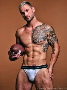 Recently photoshoot with treysphotostudio had such a great time hope y part 6