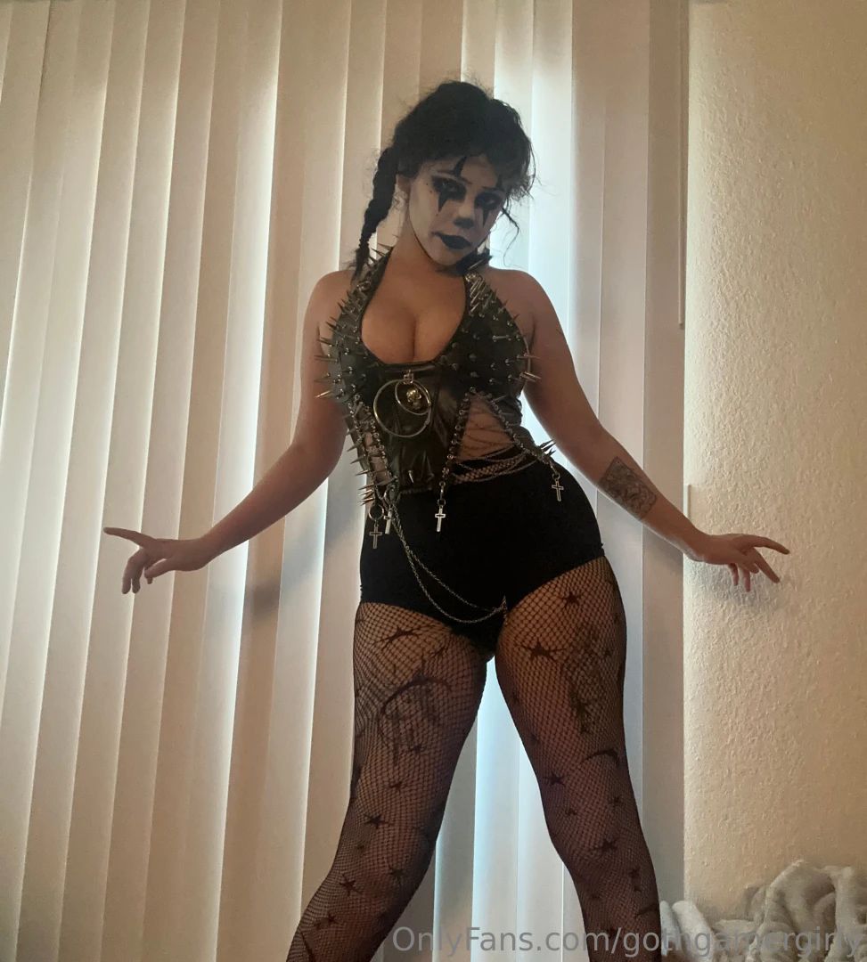 Clown gfe bundle 27 nude photos finger til squirt 2mins sucking dildo 