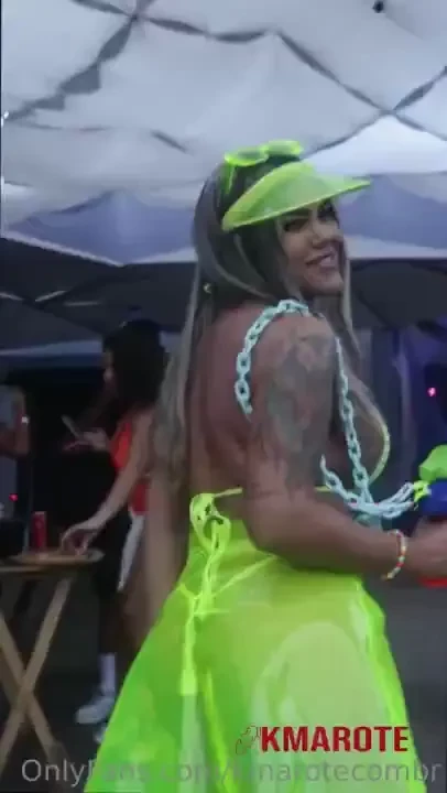 Oh daddy mom is on this carnival run to our block app kmarote me 