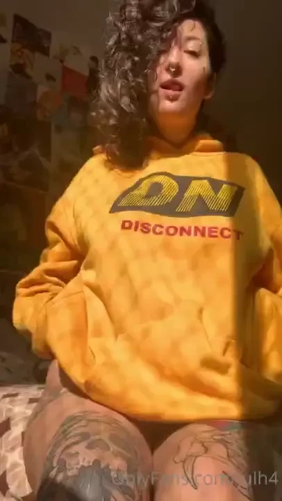 Waking up and having my sunbath acordando e tomando sol 