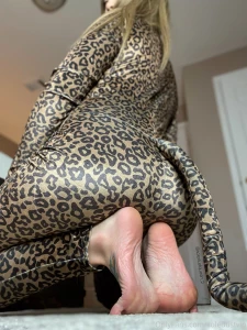 The only thing stretchy enough at the halloween store to fit me this part 17