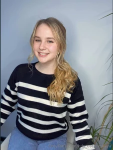 She natalie_soulmate is free today for you free busty hottie part 12