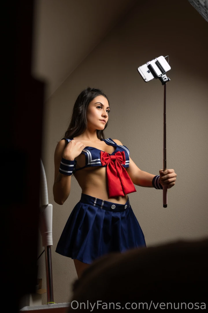 I hope no one is watching me take pictures part 1 