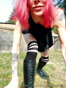 Backyard photoshoots are so much fun xo part 3