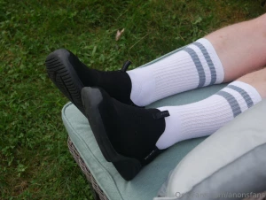 My feet before and after walking barefoot outside first time getting part 8