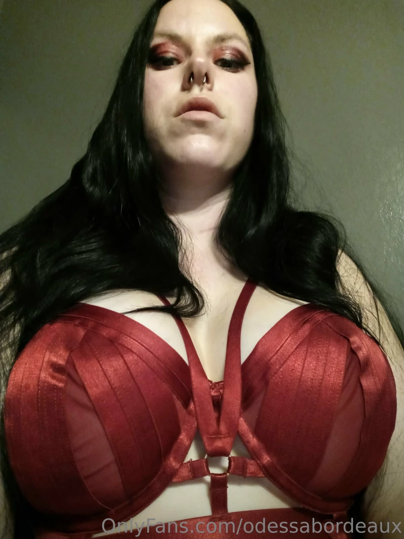 Lady in red part 486 