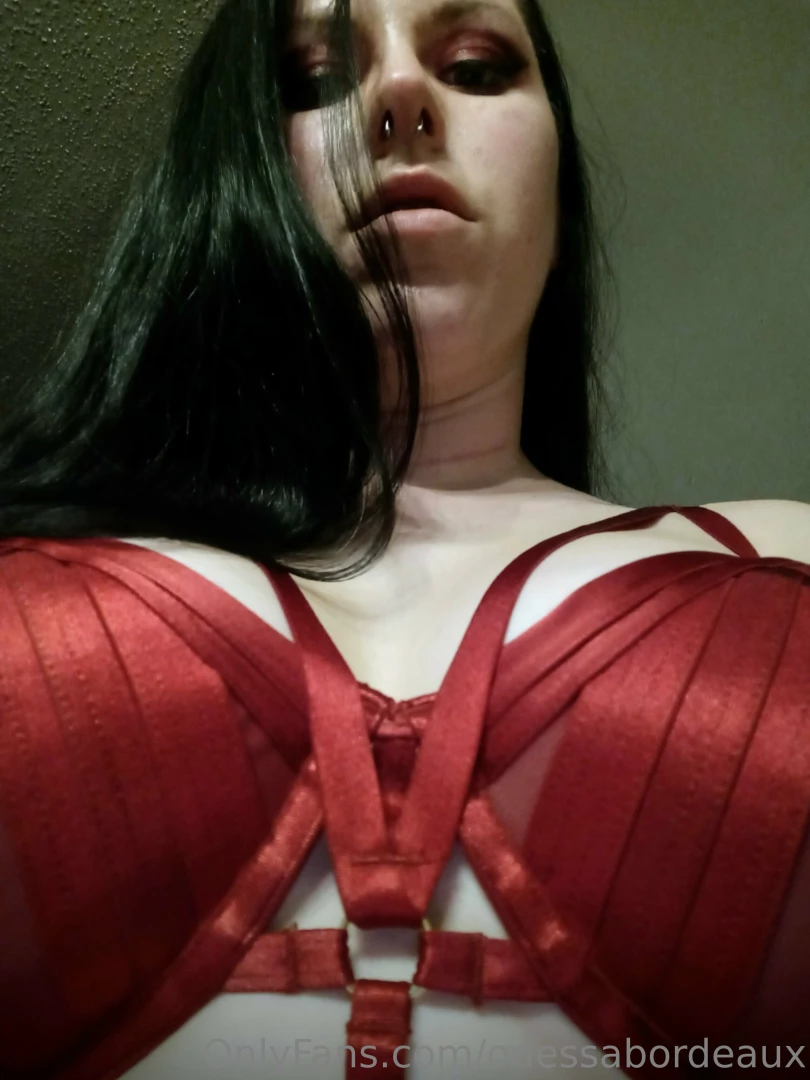 Lady in red part 484 