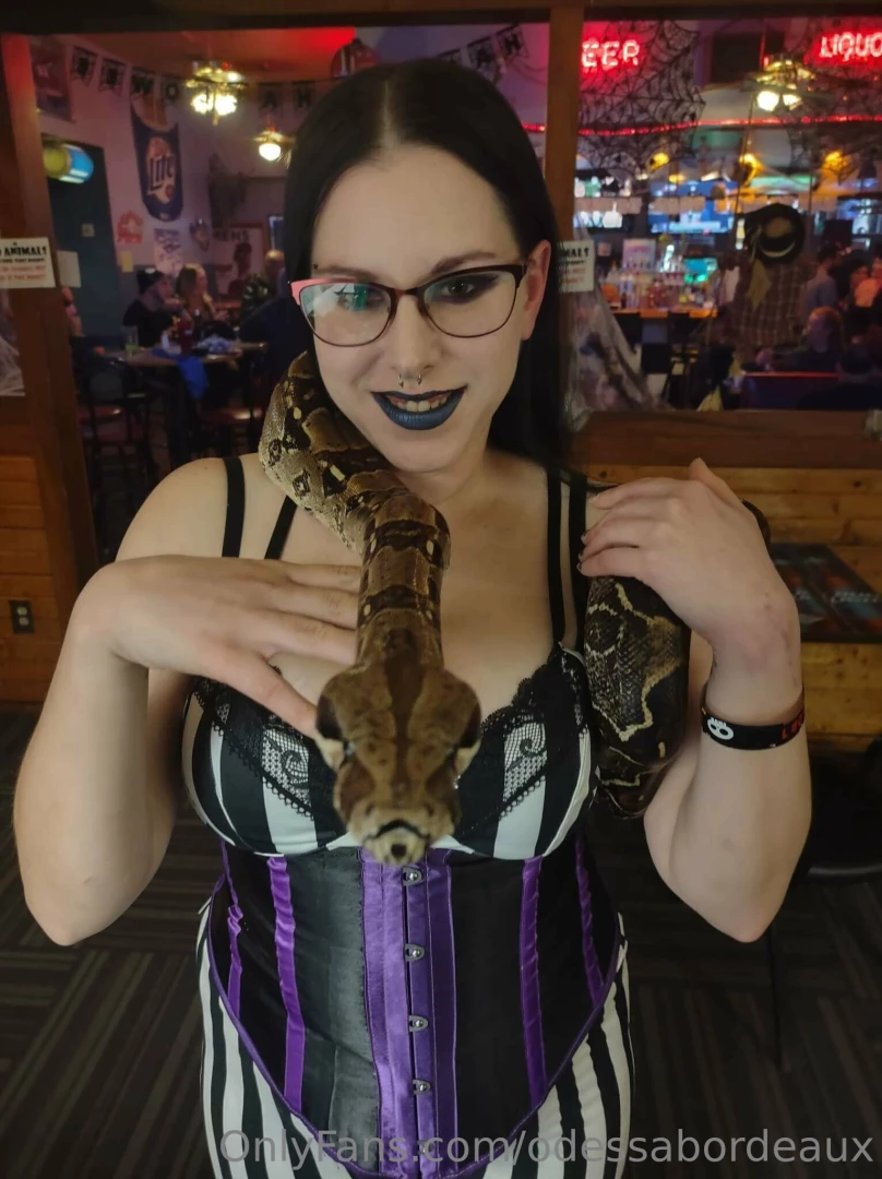 Snake sweetheart part 1 