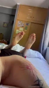 I would love a feet massage i need it me encantar a un masaje en los